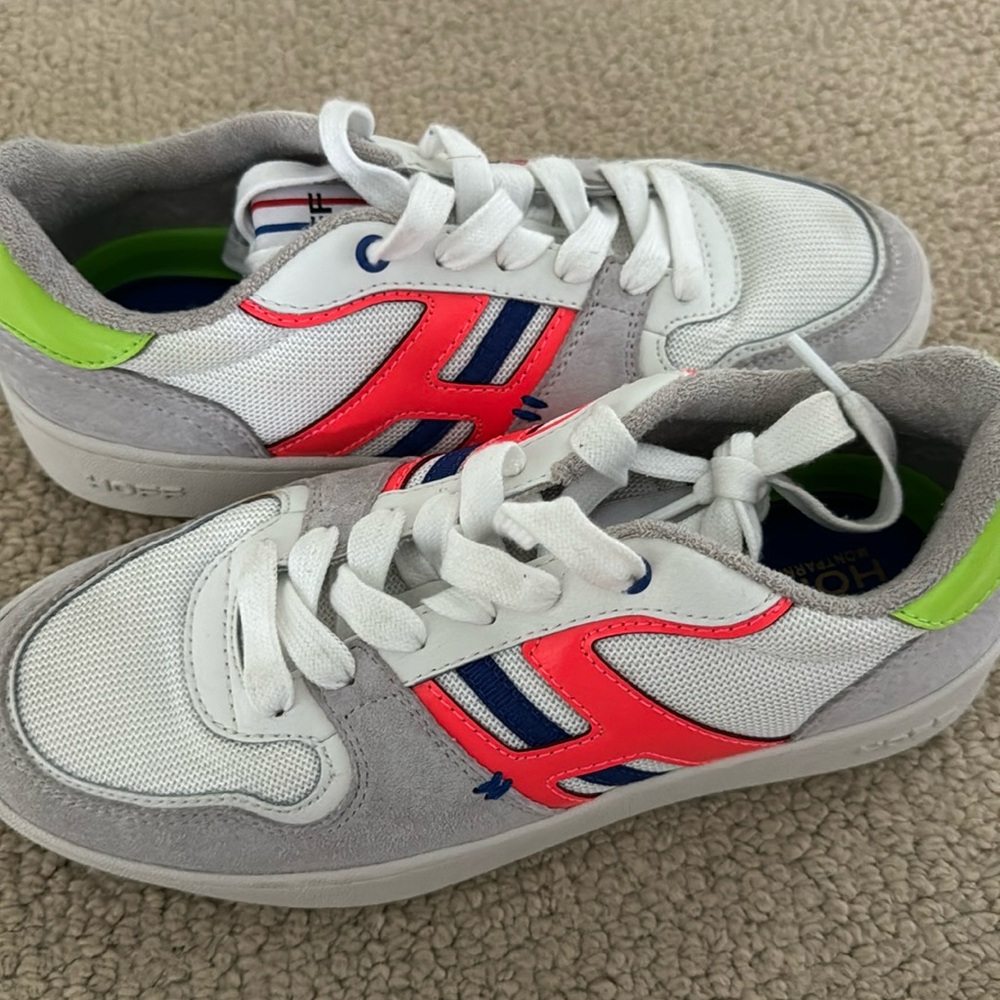 NEW Without Tags Women’s Hoff Sneakers